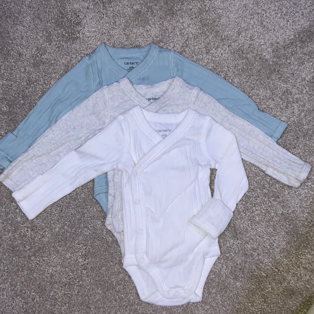 Carter’s 3 Pc Side Snap Onesies | Size Newborn